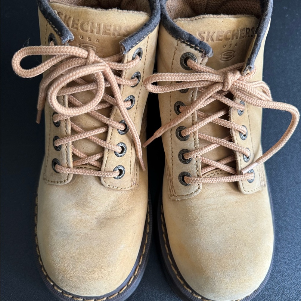 90s Women’s Suede Skechers Tan Boots